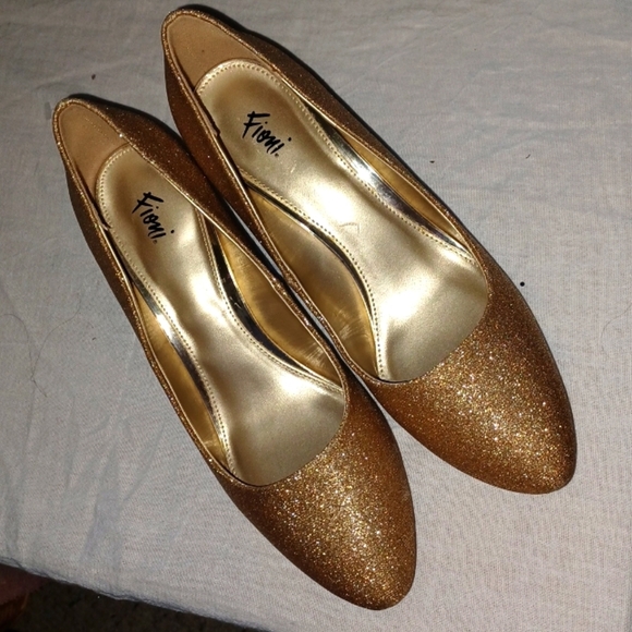 Fioni Gold Sparkling Fioni Stiletto Pumps, Gold, 7.5 - Picture 2 of 7